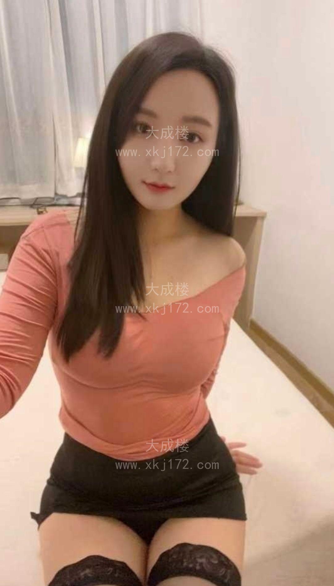 海珠水多润滑嫩妹月月