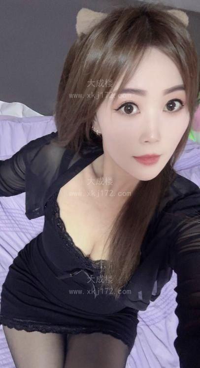 思明肤白貌美长腿老师