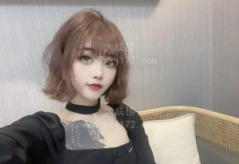 雨花萝莉小美女