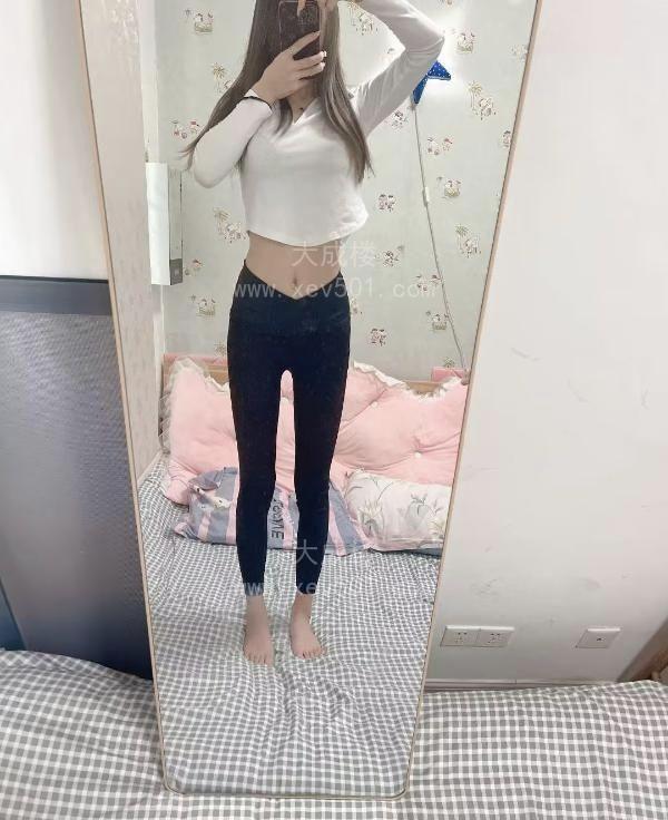 南京瑜伽小少妇