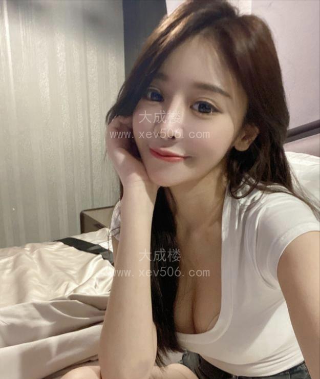 青岛胶州丰乳女孩