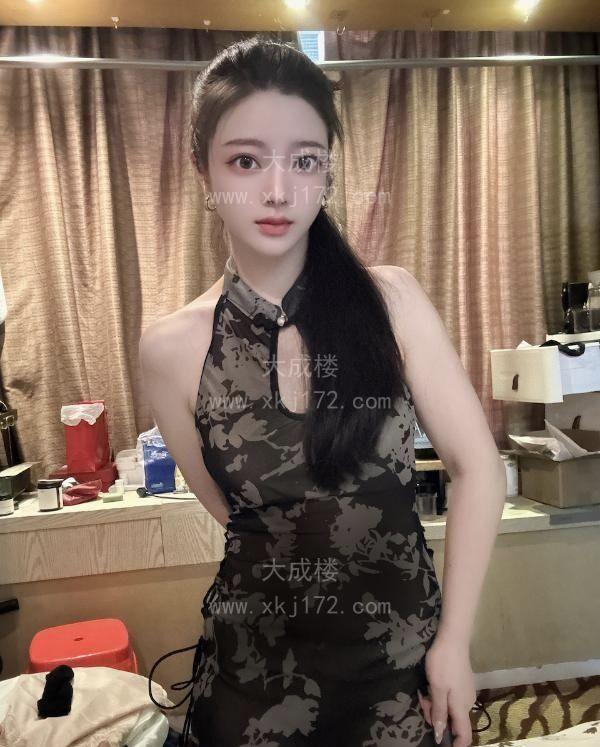 柒柒诱人大奶旗袍