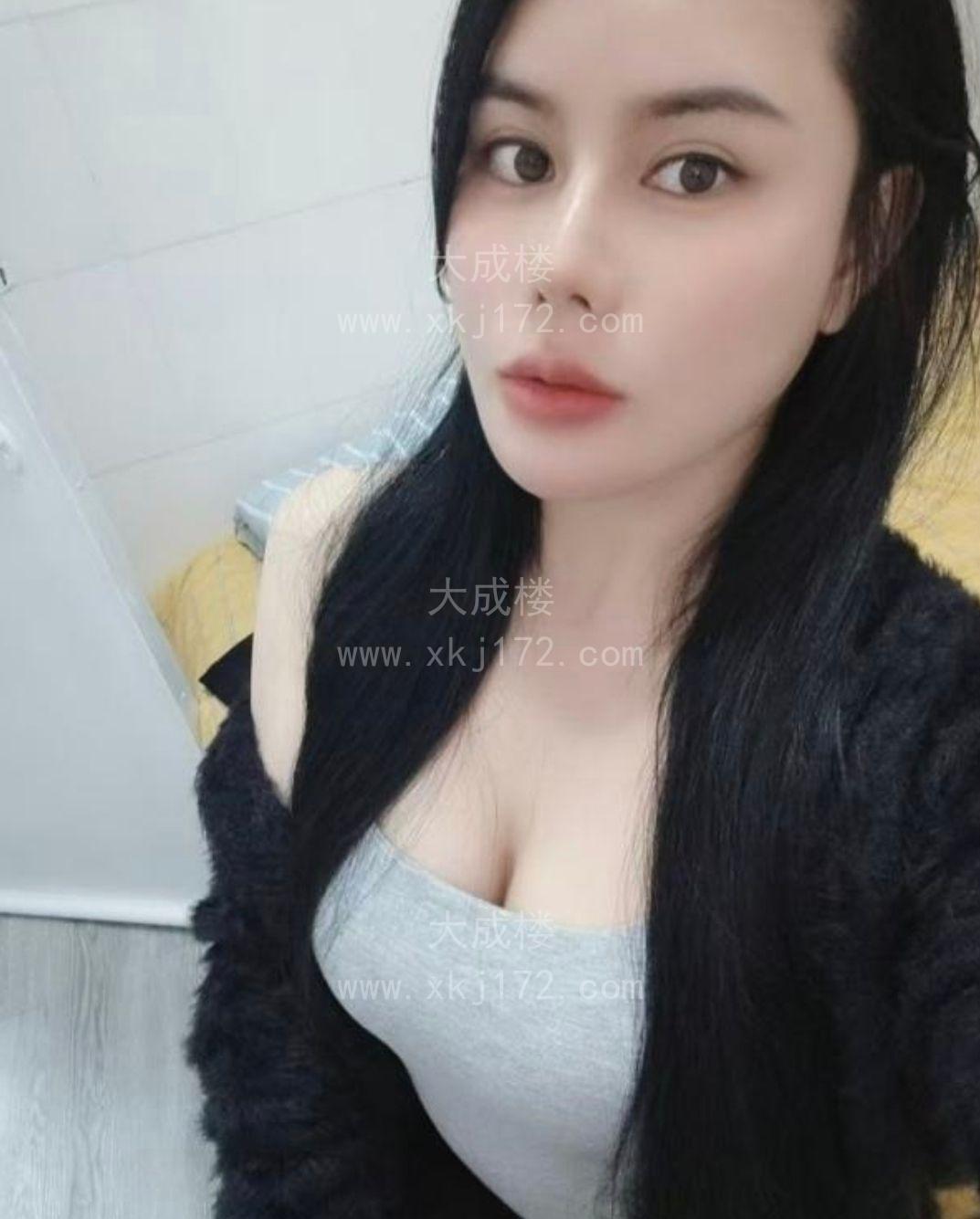 福田兼职性感翘臀老师