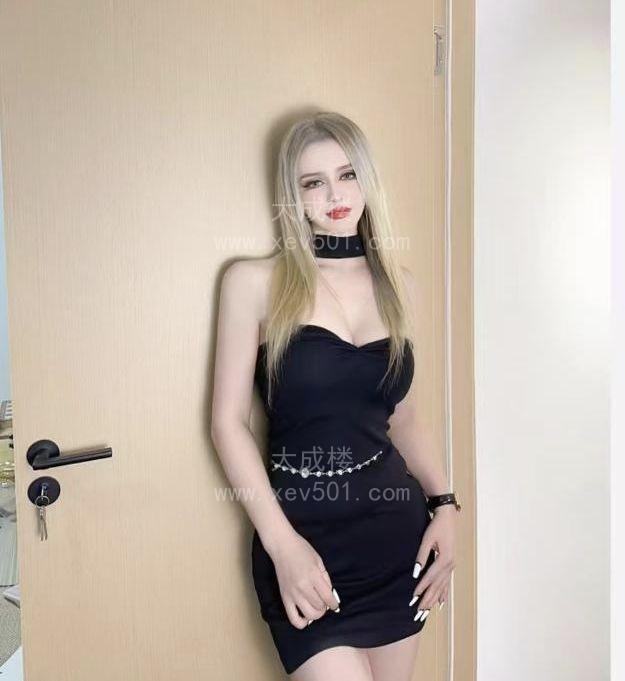 四川成都东站大长腿御姐