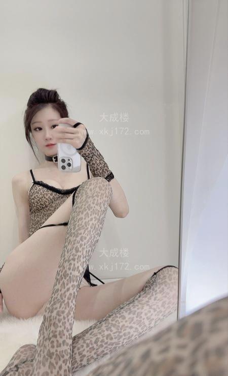 杨浦长腿御姐莫奈