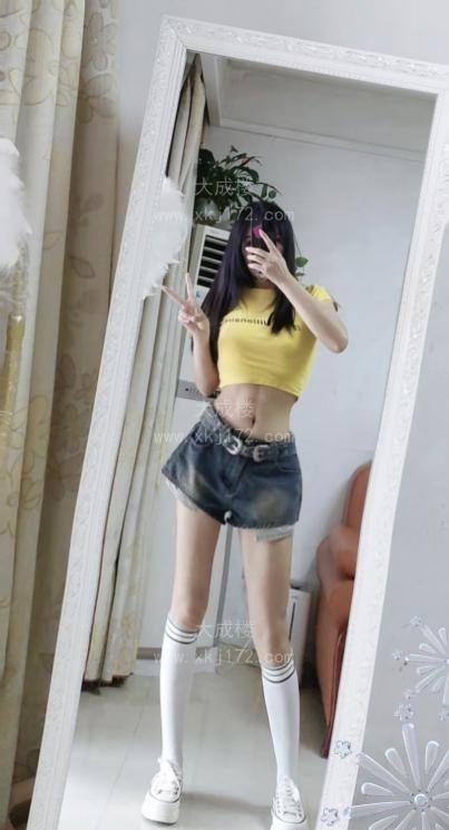 民族大道高挑少妇