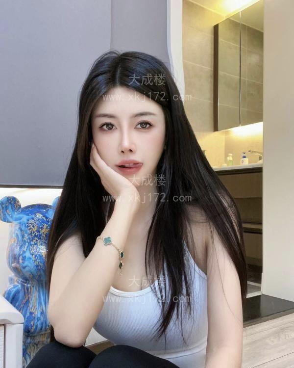 天然大胸颜值老师