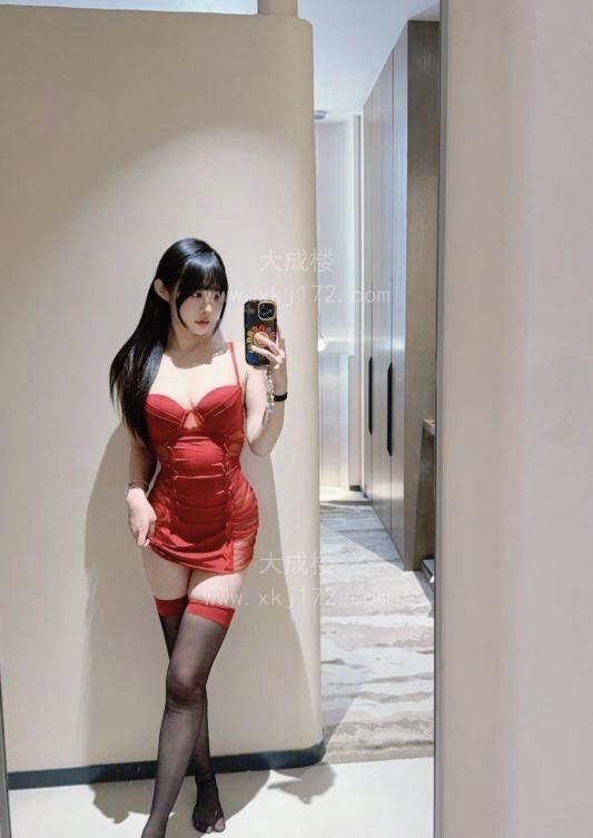 长腿细腰美女小团团